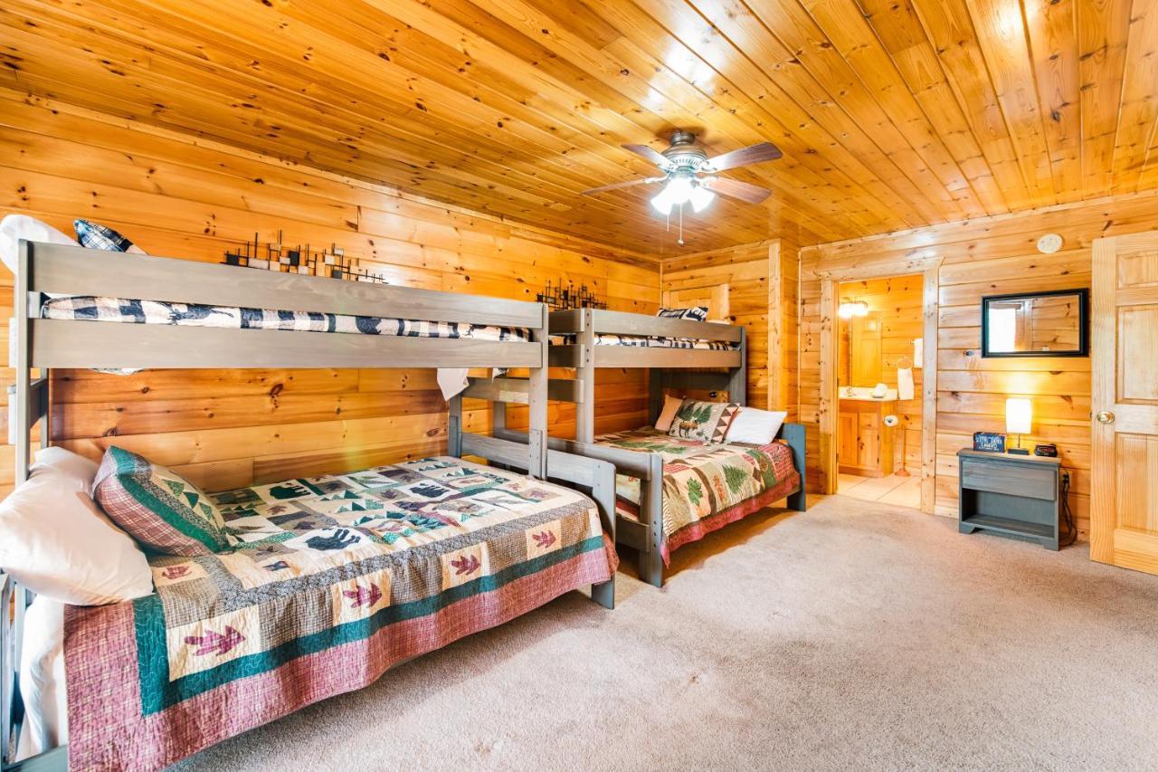 Villa Triple Mountain View à Gatlinburg Extérieur photo